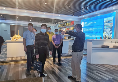 腳踏實(shí)地，行穩(wěn)致遠(yuǎn)——泉州市應(yīng)急管理局副局長(zhǎng)張樹(shù)武一行蒞臨閩旋科技考察安全生產(chǎn)標(biāo)準(zhǔn)化工作